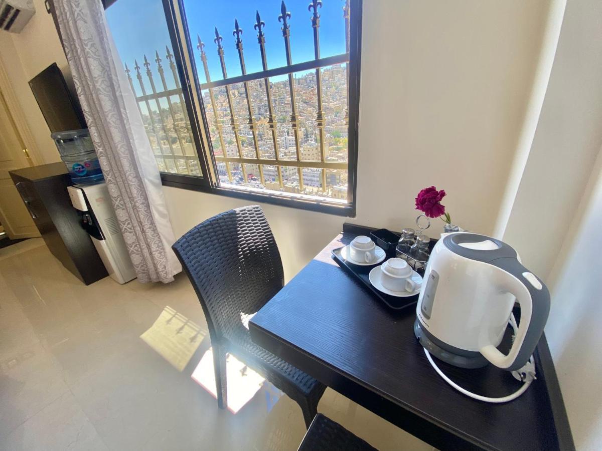 Villa Mira Guesthouse 2 - Downtown Central Amman - Al Diyrih Екстериор снимка